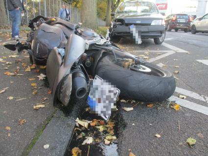 Unfall Paffrather Straße vom 29.10.15